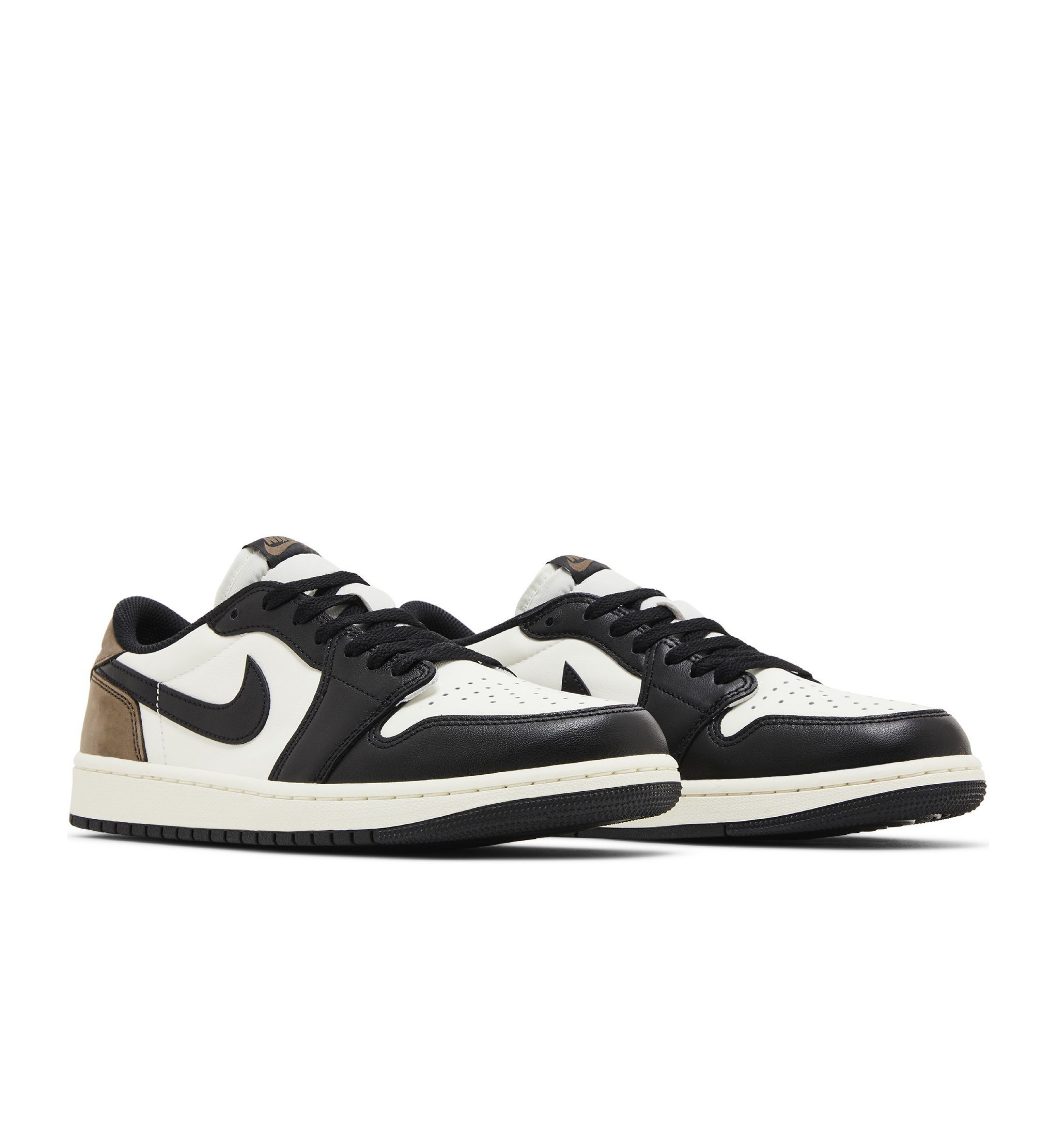 Air Jordan 1 Retro Low OG 'Chicago' 2025